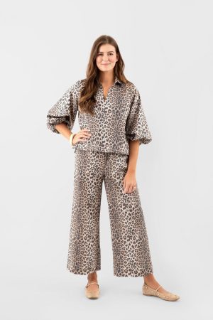 BeautifullyStrong Take Pause Full-Length Set - Khaki Leopard